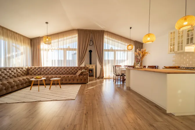 URBANISTA | Luxusný, 100% dokončený a zariadený bungalov s bazénom